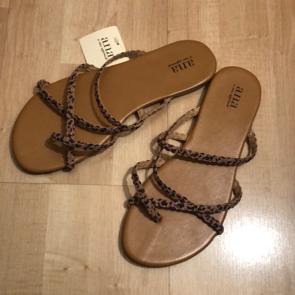 Women sandals